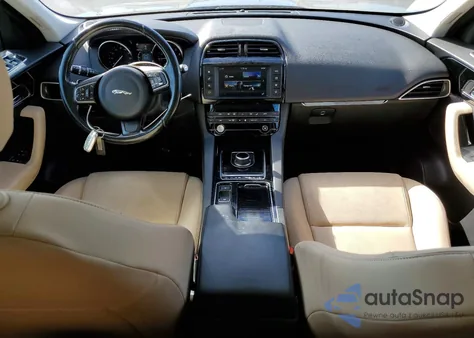 2018 Jaguar F-Pace Premium z USA, uszkodzony, nr VIN SADCJ2FX2JA295905